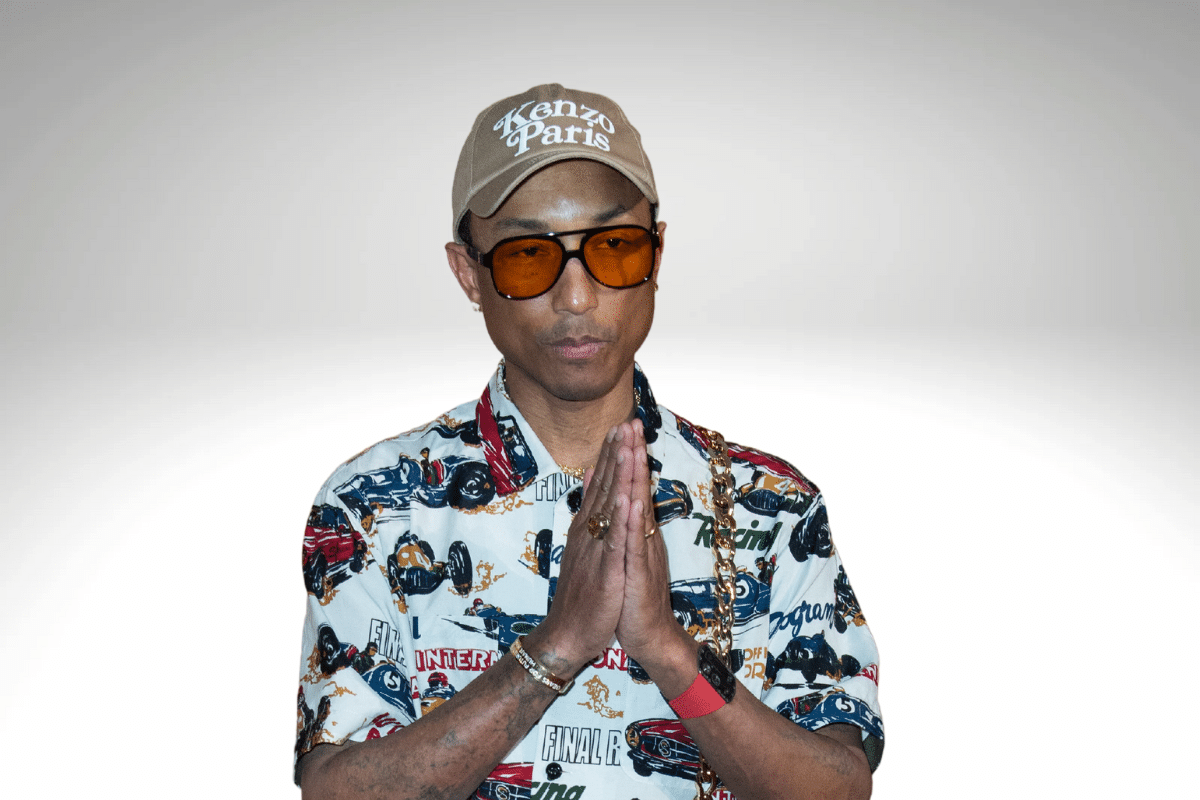 REVEALED: Pharrell Becomes A Knight Thanks To Award Created By Napoleon Bonaport?