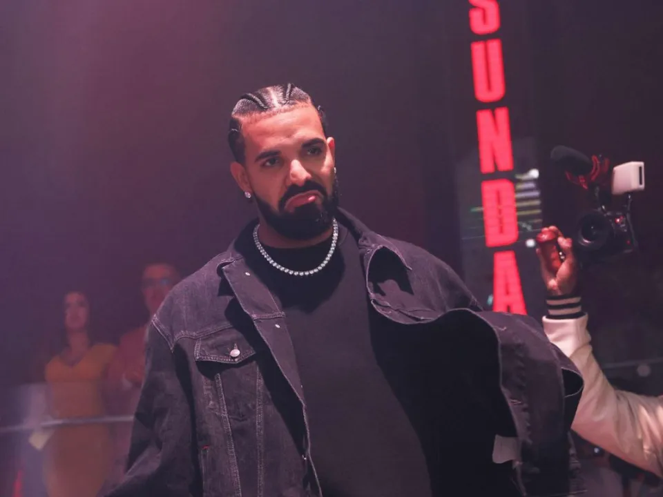 EXPLOSIVE: Company Breaks Down How They Built Drake’s 3,500-Block Ice Monument!